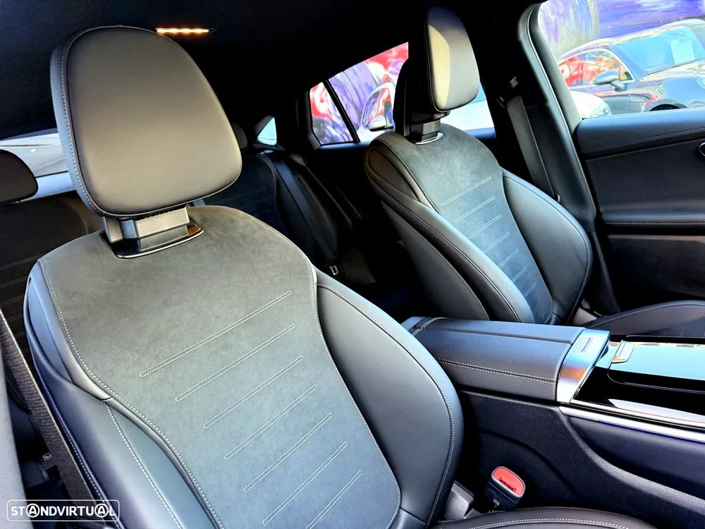 Mercedes-Benz GLC 300 de Coupe 4Matic - 25