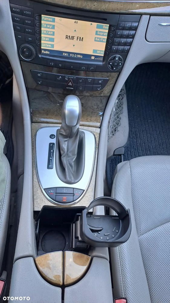 Mercedes-Benz Klasa E 320 CDI 4-Matic Avantgarde - 14