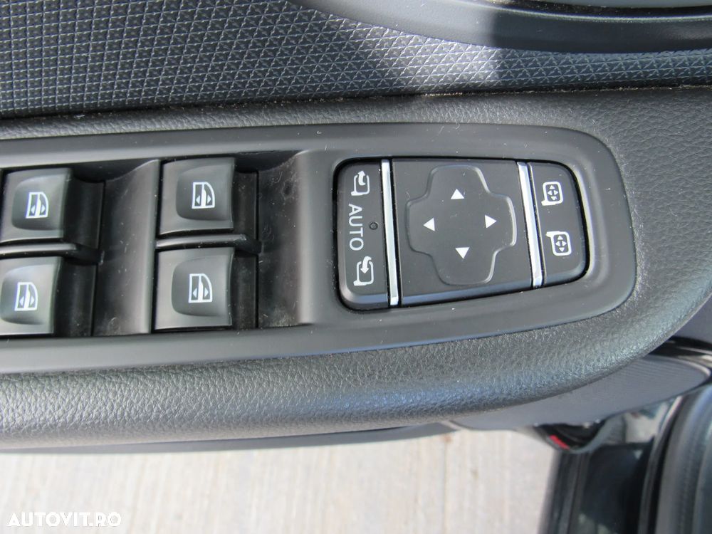 Renault Clio - 29