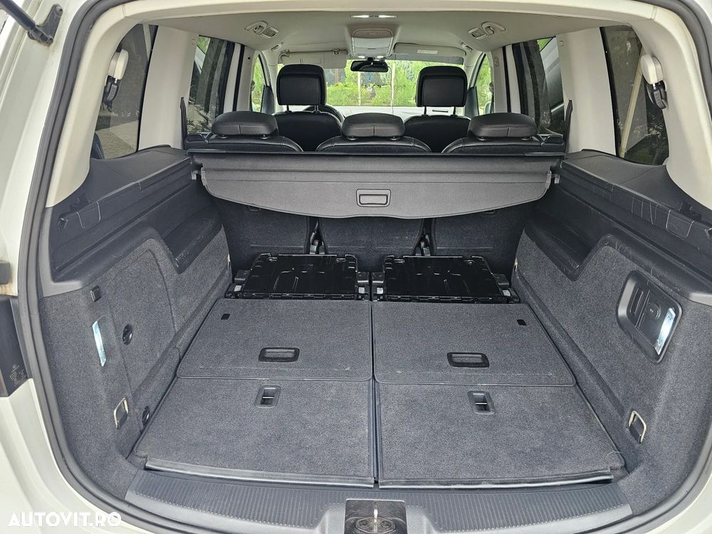 Volkswagen Sharan 2.0 TDI DSG BlueMotion Technology Highline - 11