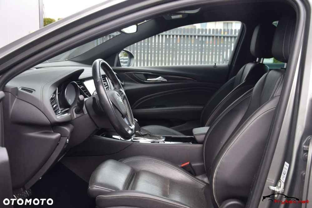Opel Insignia - 19