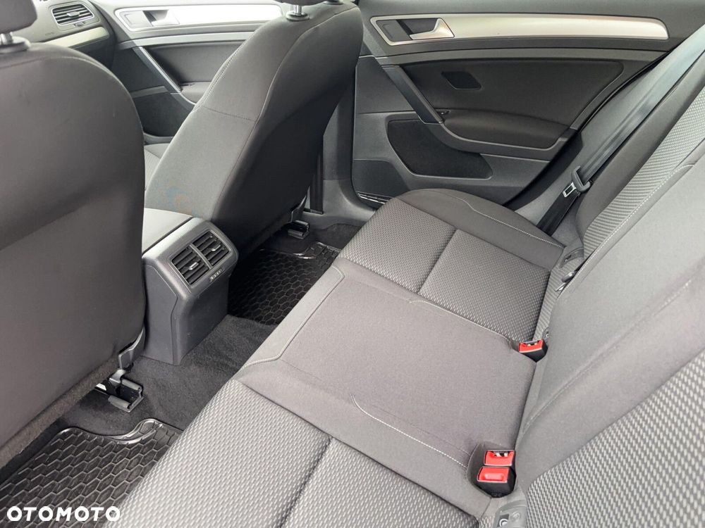 Volkswagen Golf 1.5 TSI BMT Trendline - 15