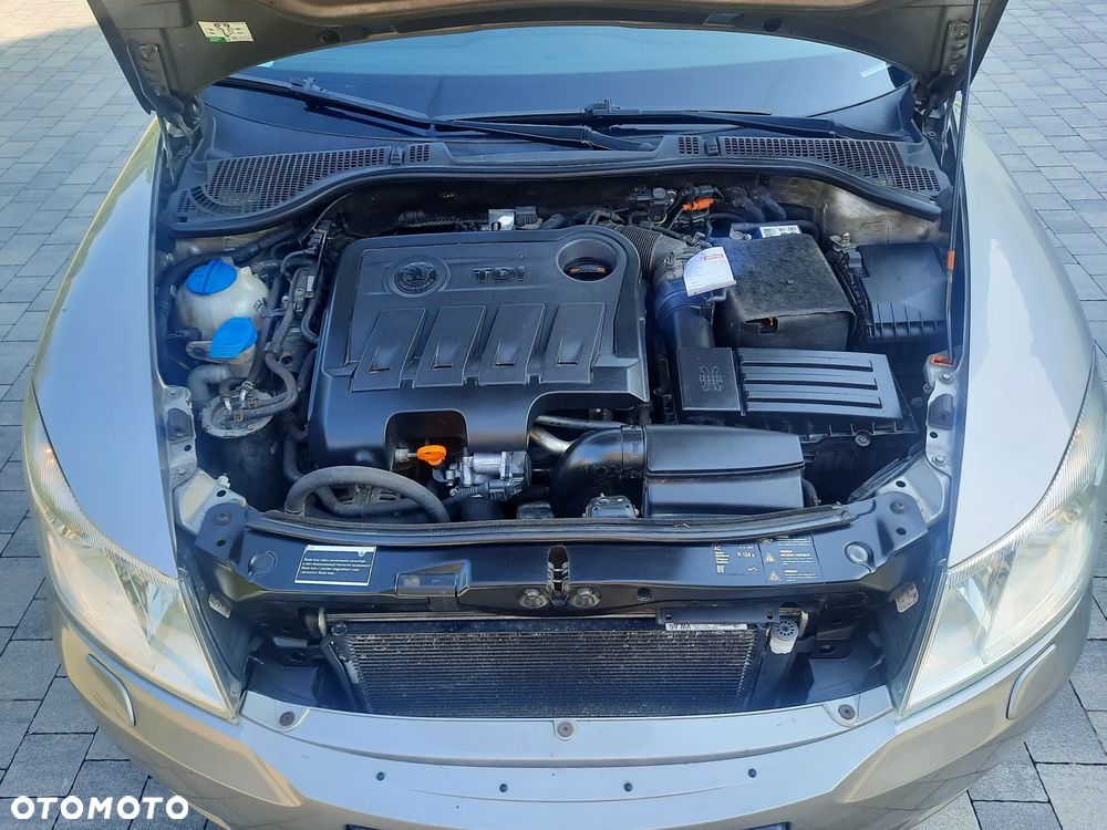 Skoda Octavia 2.0 TDI DPF Elegance DSG - 4