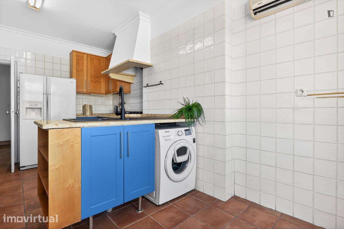 Quarto - localizado em Alcântara Lisbon - Grande imagem: 4/24