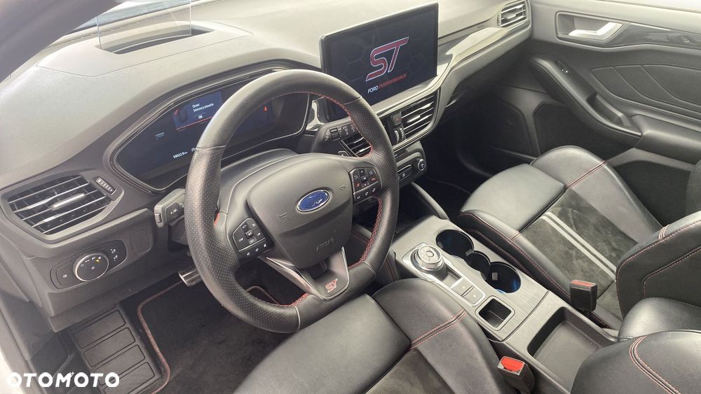 Ford Focus 2.3 EcoBoost ST X - 10