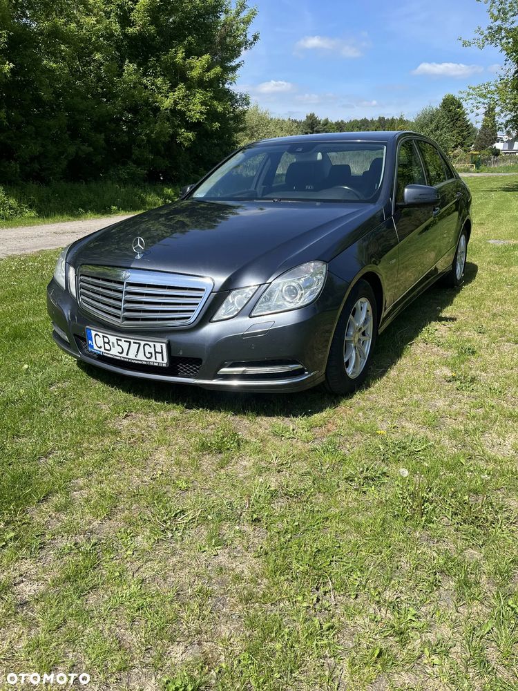 Mercedes-Benz Klasa E 200 CDI DPF BlueEFFICIENCY Automatik Elegance - 1