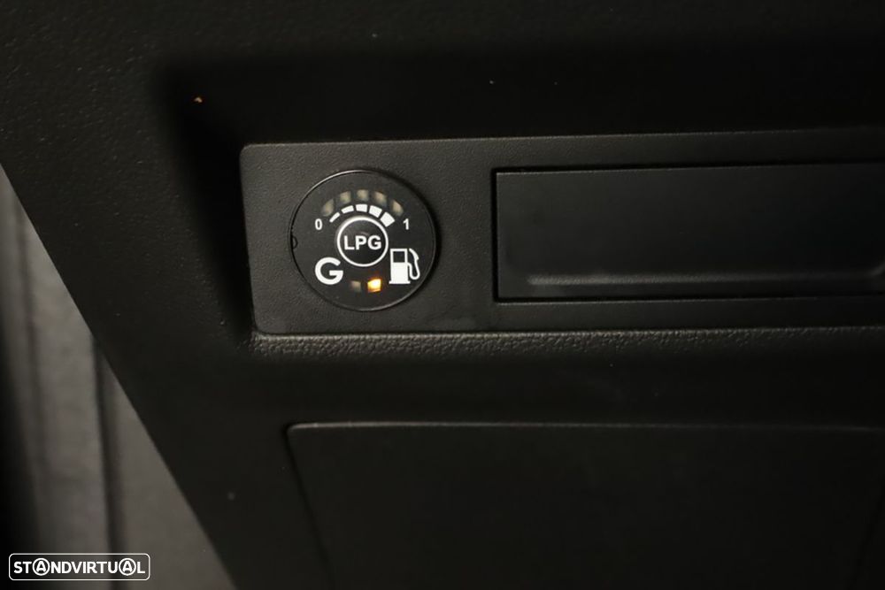 Renault Captur 1.0 TCe Techno Bi-Fuel - 21