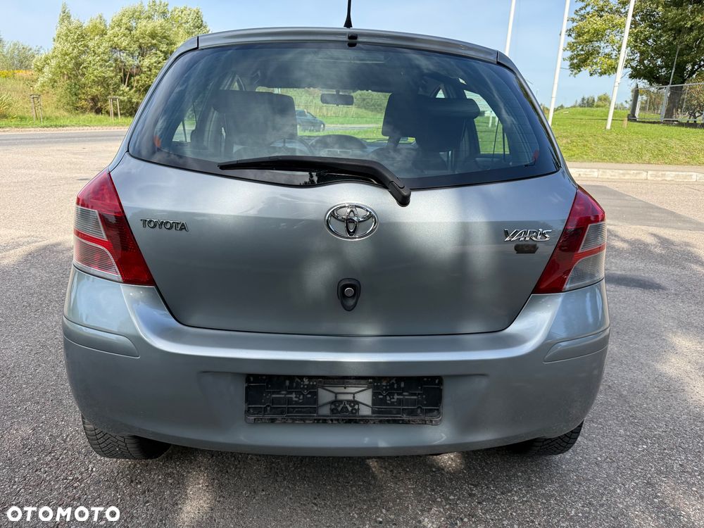 Toyota Yaris 1.33 VVT-i Cool - 8