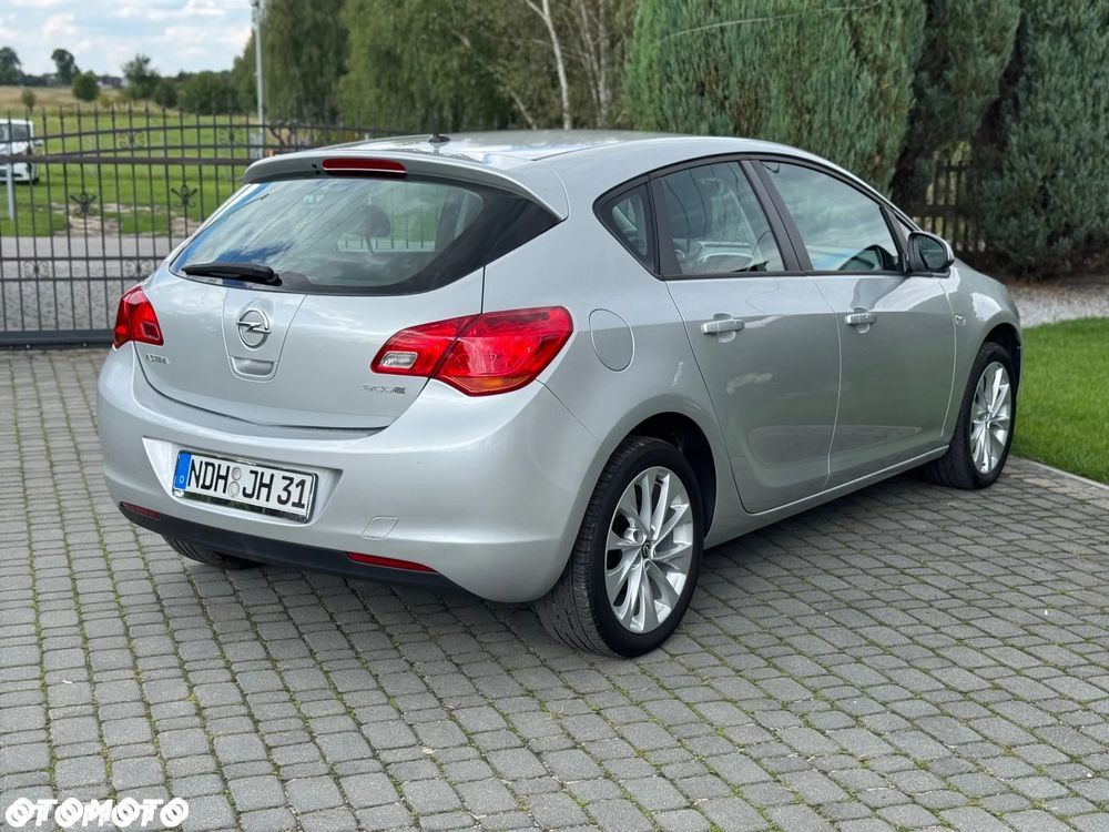 Opel Astra IV 1.4 Active - 11