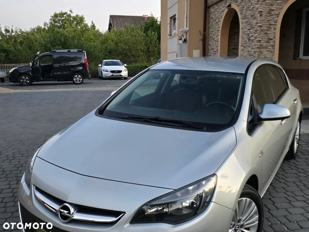 Opel Astra 1.4 Turbo Cosmo - 5