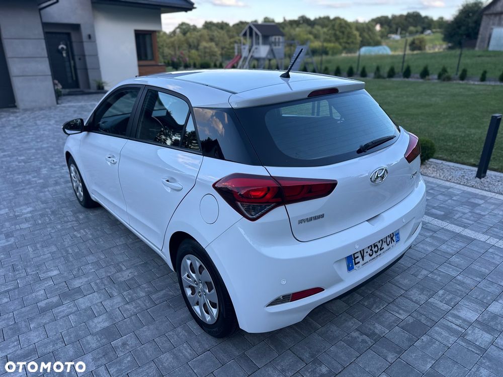 Hyundai i20 - 21
