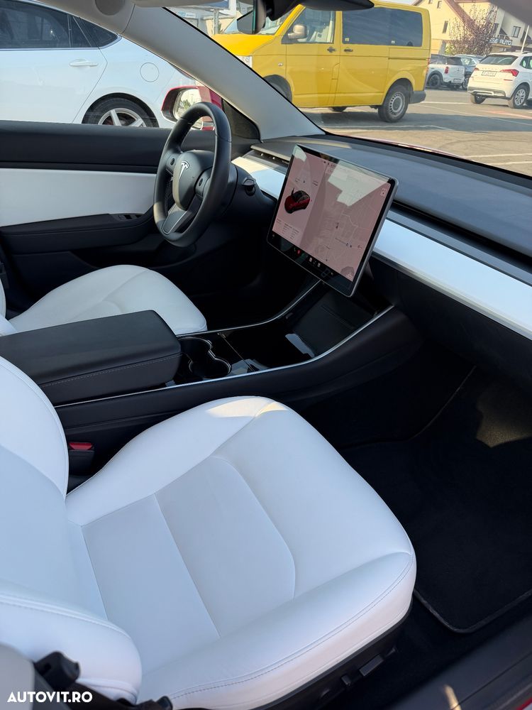 Tesla Model 3 Langstreckenbatterie Allradantrieb Dual Motor - 12