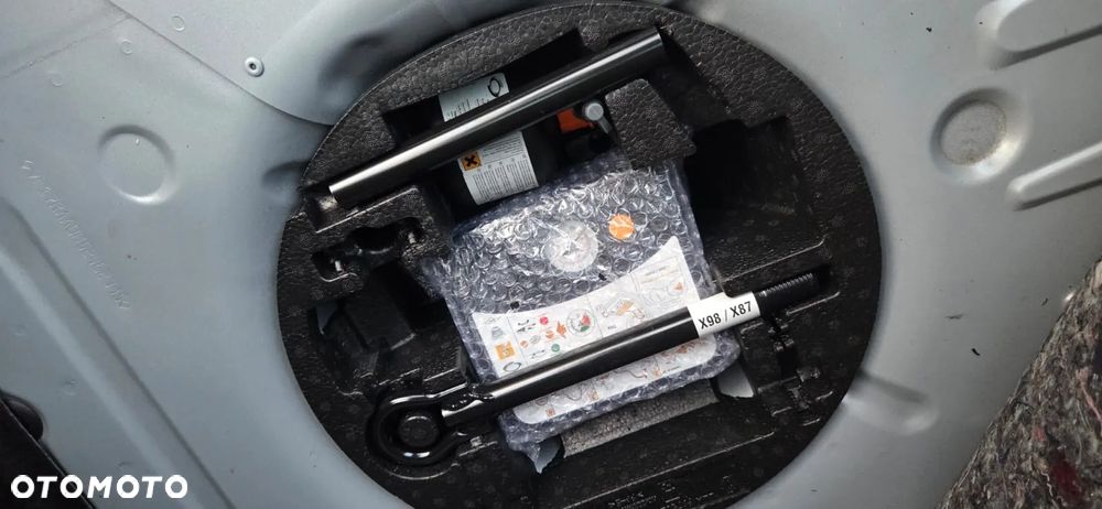 Renault Clio TCe 90 INTENS - 30