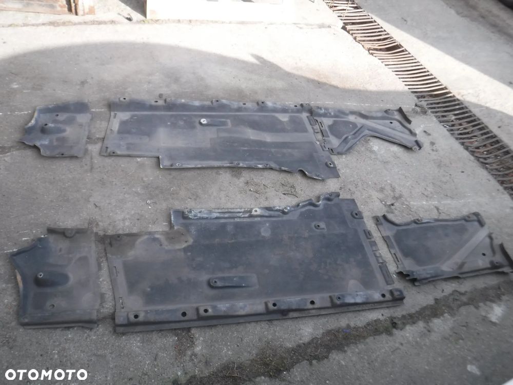 Audi A7 4G   oslona podwozia prawa lewa - 2
