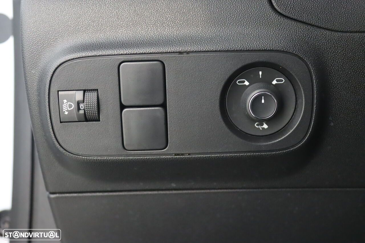 Citroën C3 1.2 PureTech Max EAT6 - 17