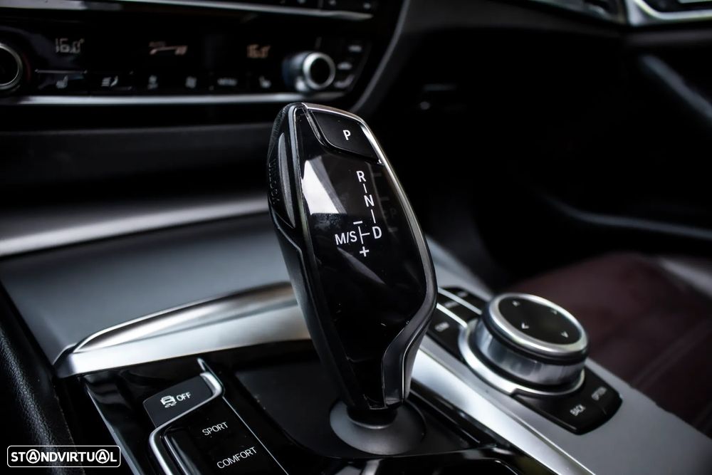 BMW 520 d Line Luxury Auto - 18