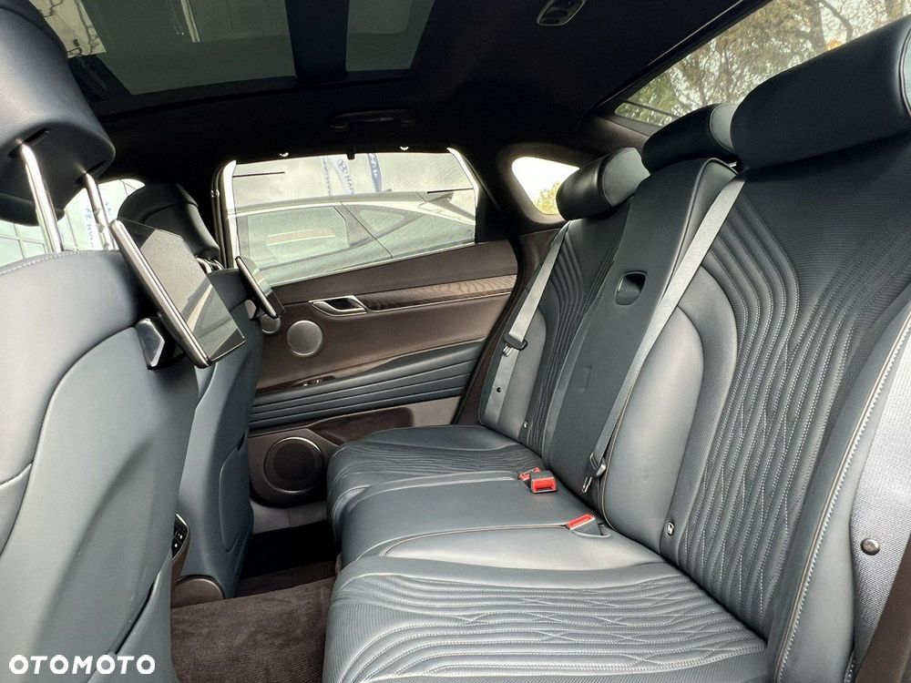 Genesis G80 - 11