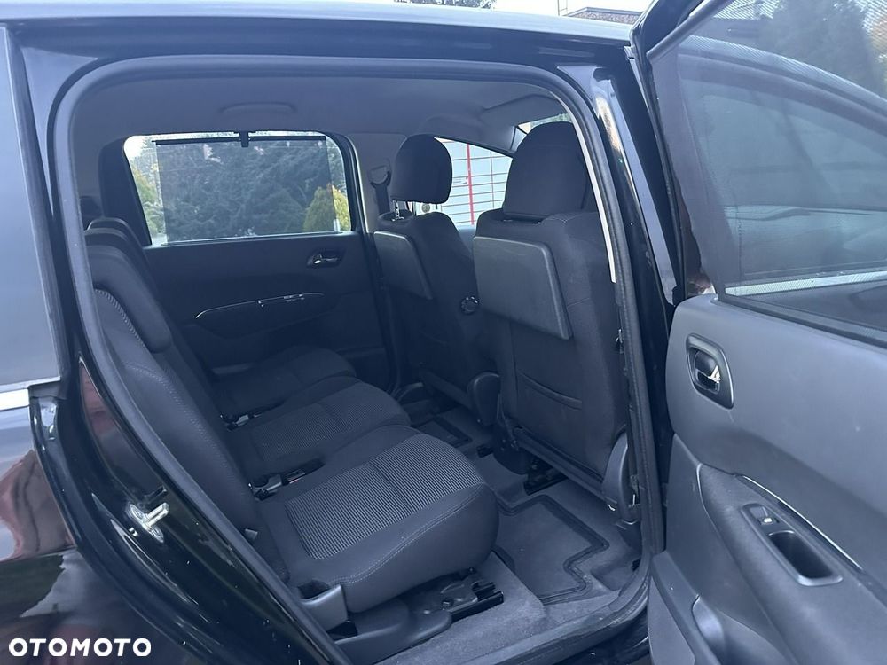 Peugeot 5008 - 14