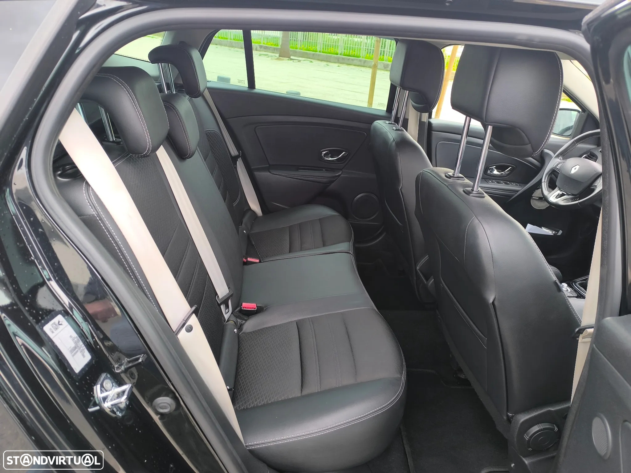 Renault Mégane Sport Tourer 1.5 dCi Bose Edition SS - 17
