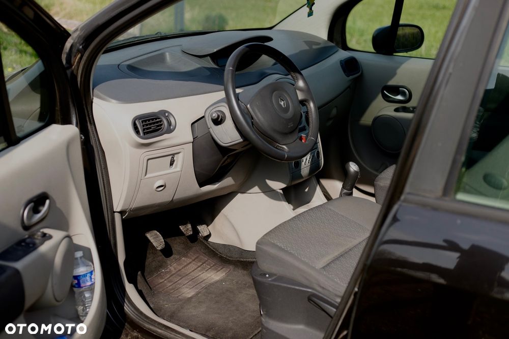 Renault Modus 1.6 16V Cite - 18