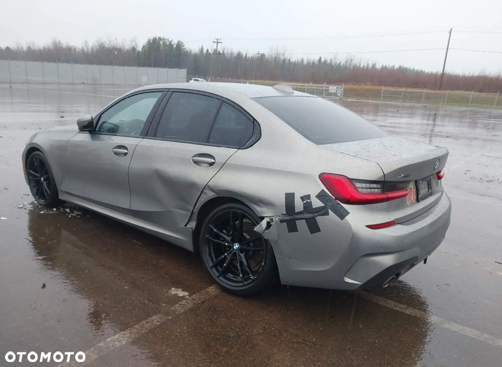 BMW Seria 3 330i xDrive M Sport Shadow - 20