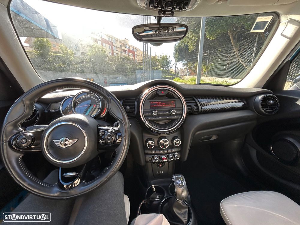 MINI 5 Portas Cooper SD Auto Desportiva - 2