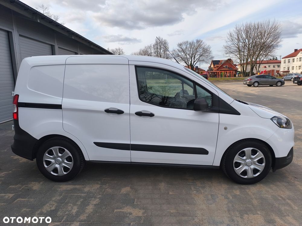 Ford Transit Courier - 7
