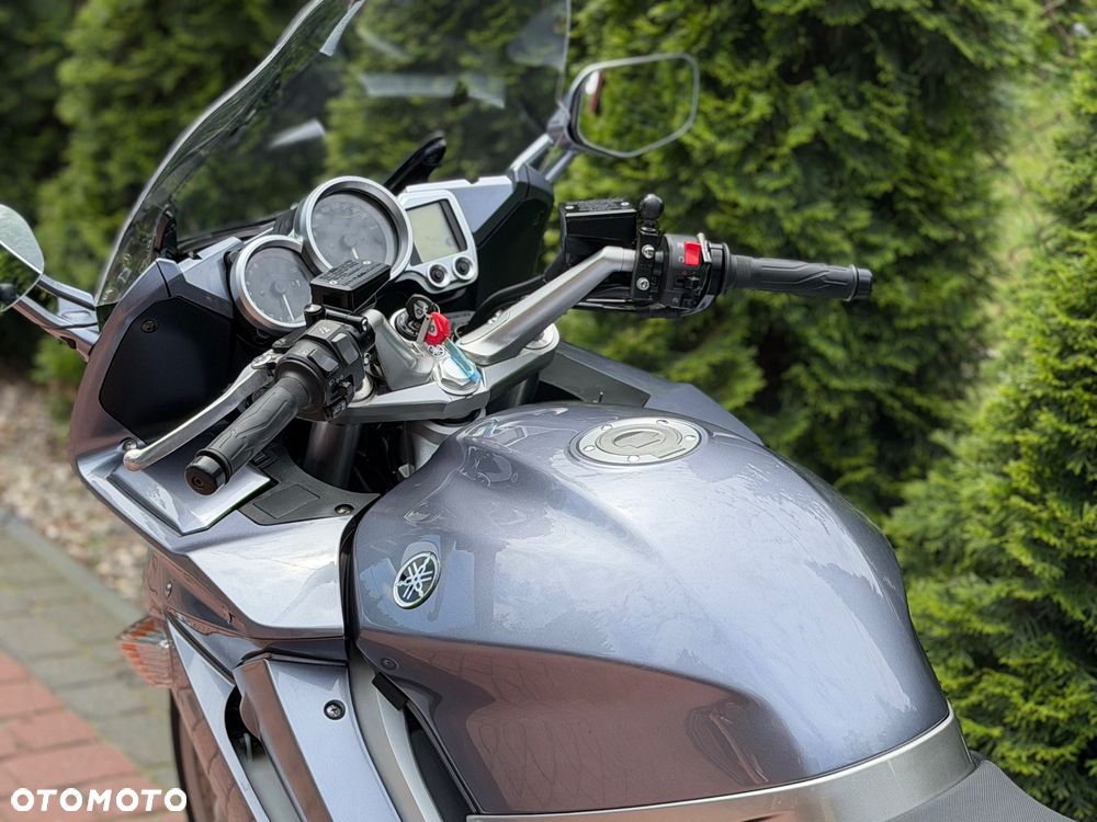 Yamaha FJR - 14