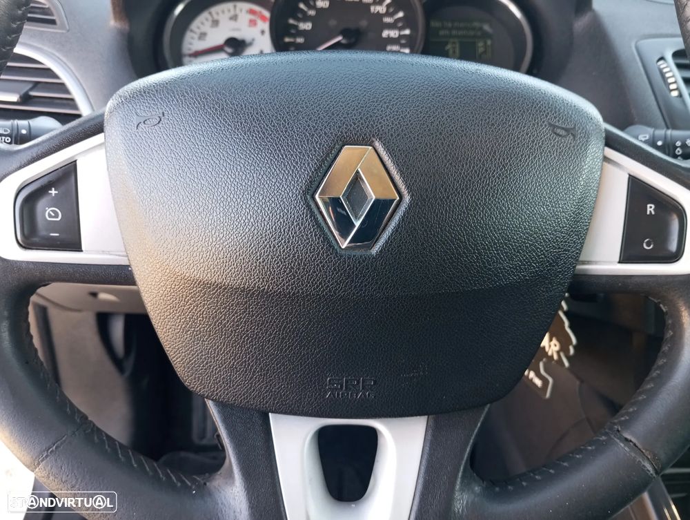 Renault Mégane Sport Tourer 1.5 dCi GT Line EDC - 19