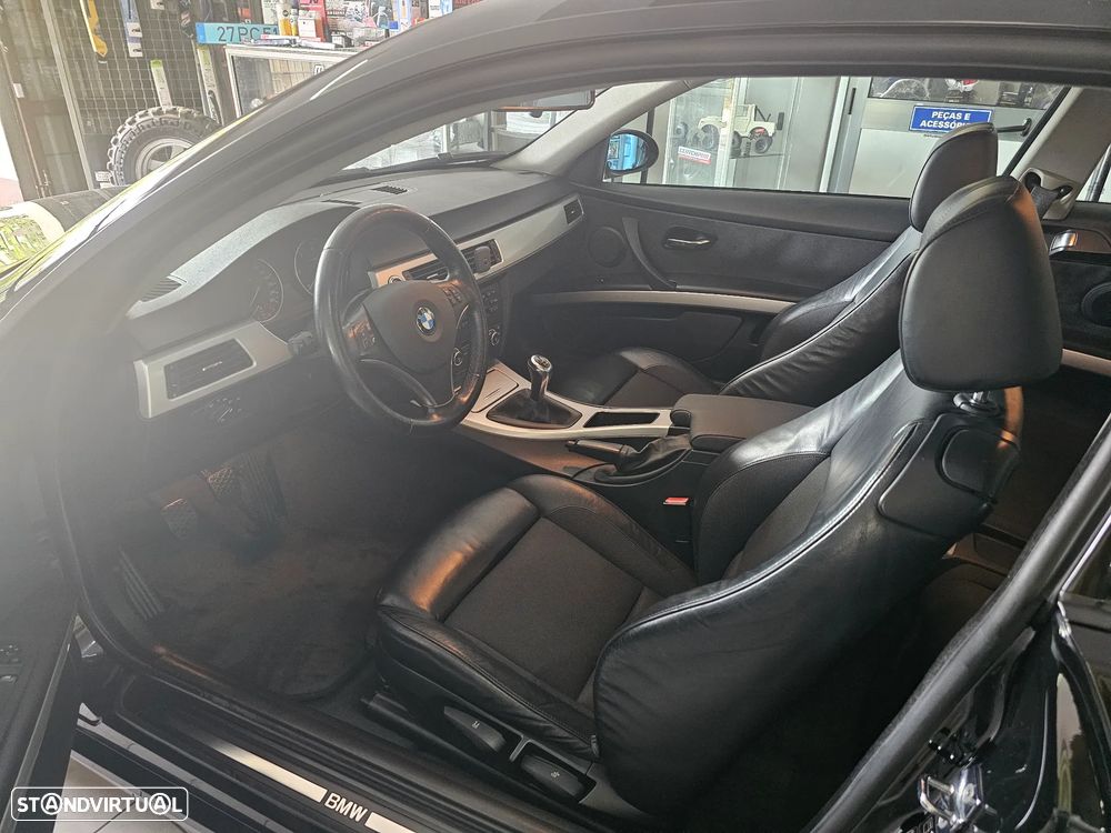 BMW 320 d Coupe - 10