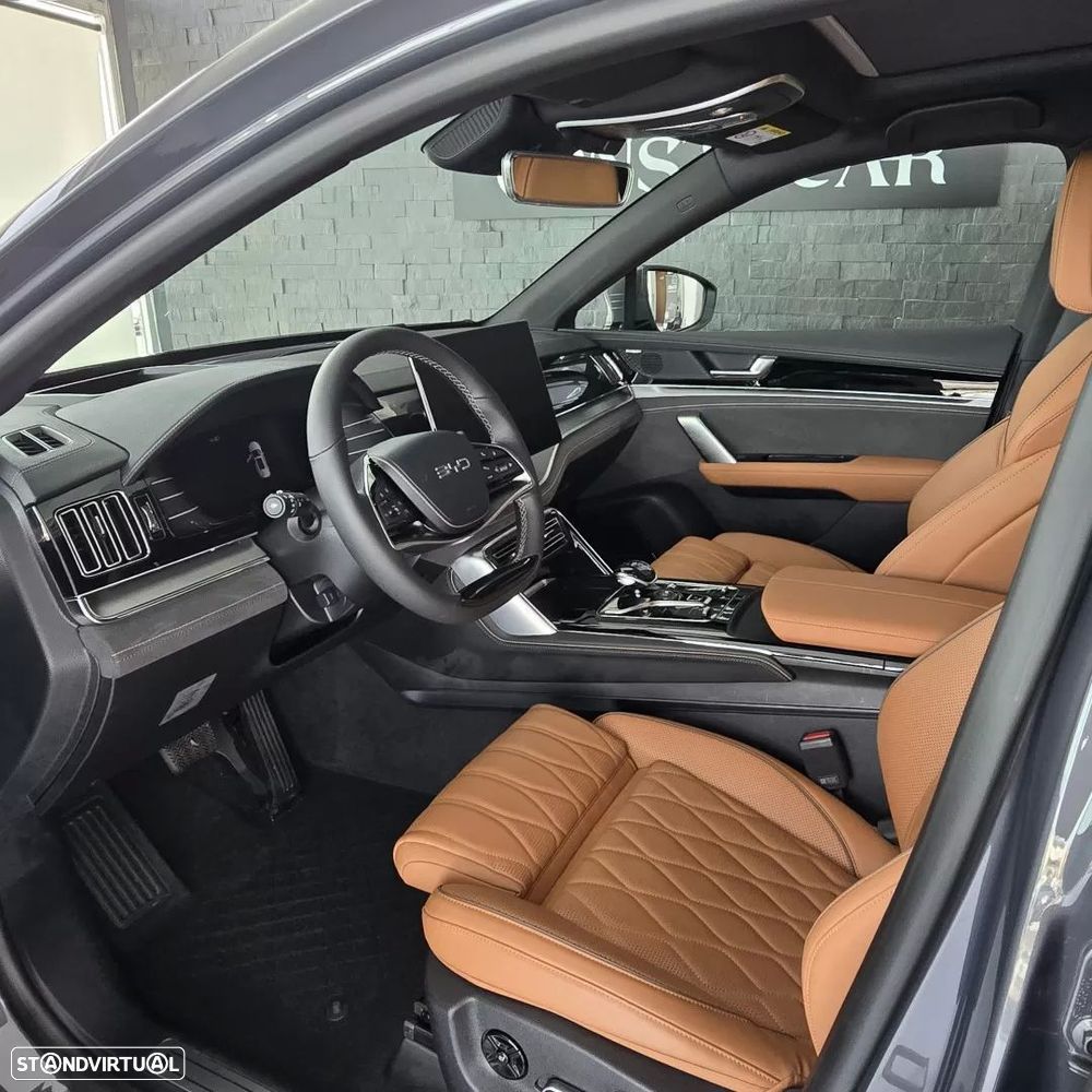 BYD Tang 108.8 kWh AWD Flagship - 17