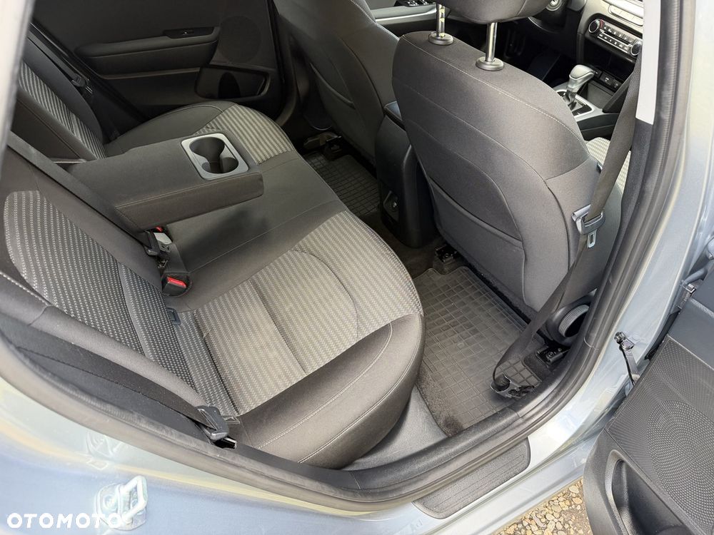 Kia Ceed 1.6 CRDi mHEV Business Line DCT - 30