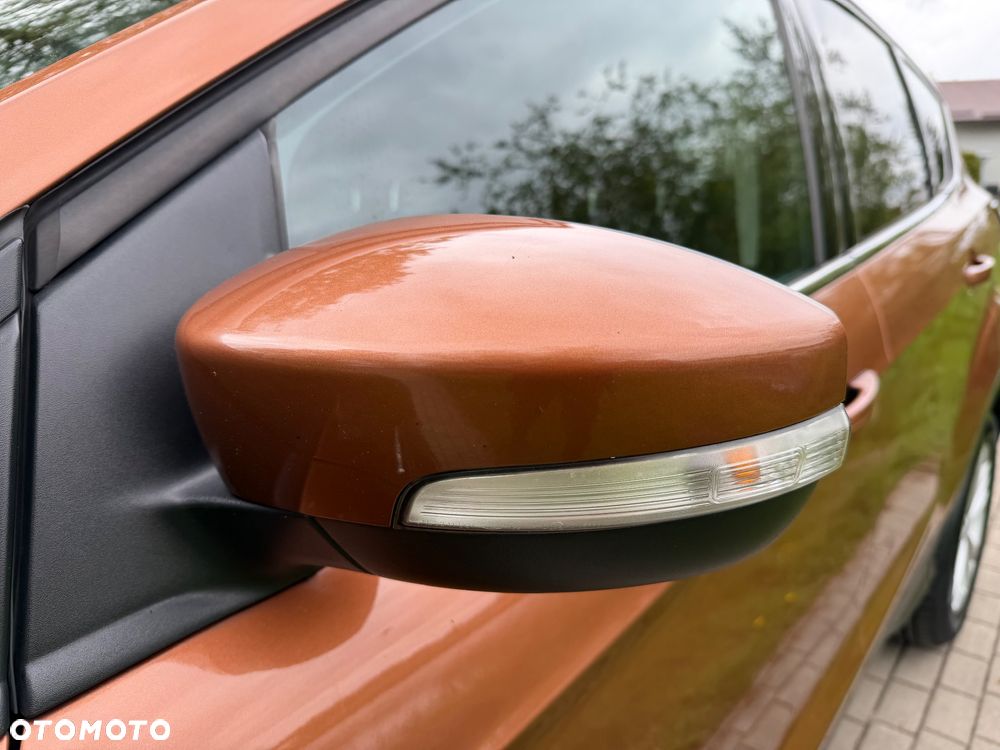 Ford Kuga 2.0 TDCi 2x4 Titanium - 25