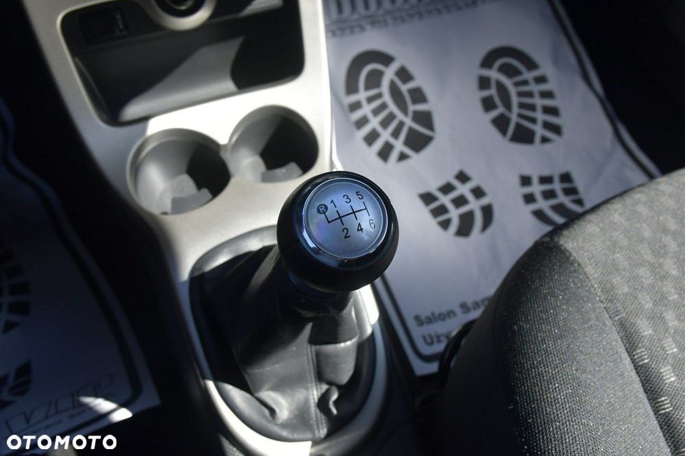 Toyota Urban Cruiser - 23