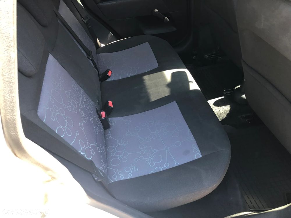 Ford Fiesta 1.4 TDCI - 12