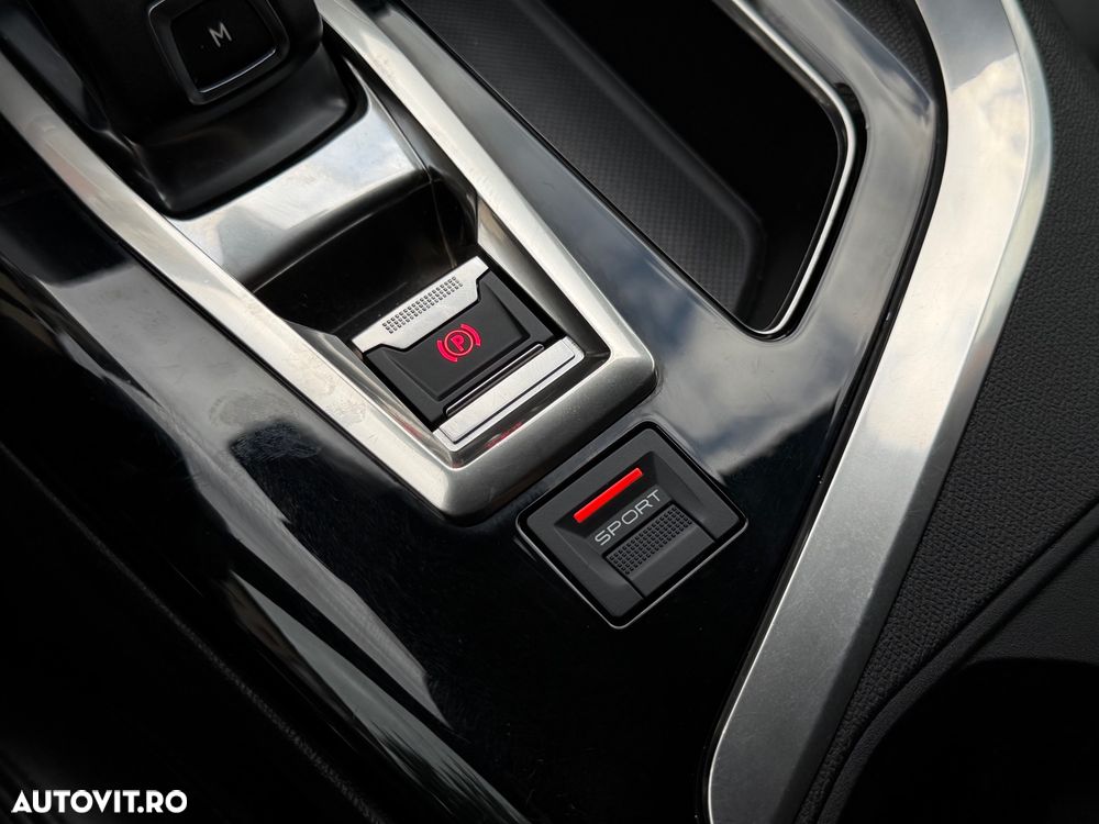 Peugeot 3008 BlueHDi 130 Stop & Start EAT8 GT Pack - 21