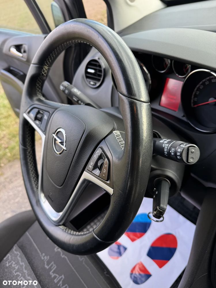 Opel Meriva 1.4 T Essentia - 26