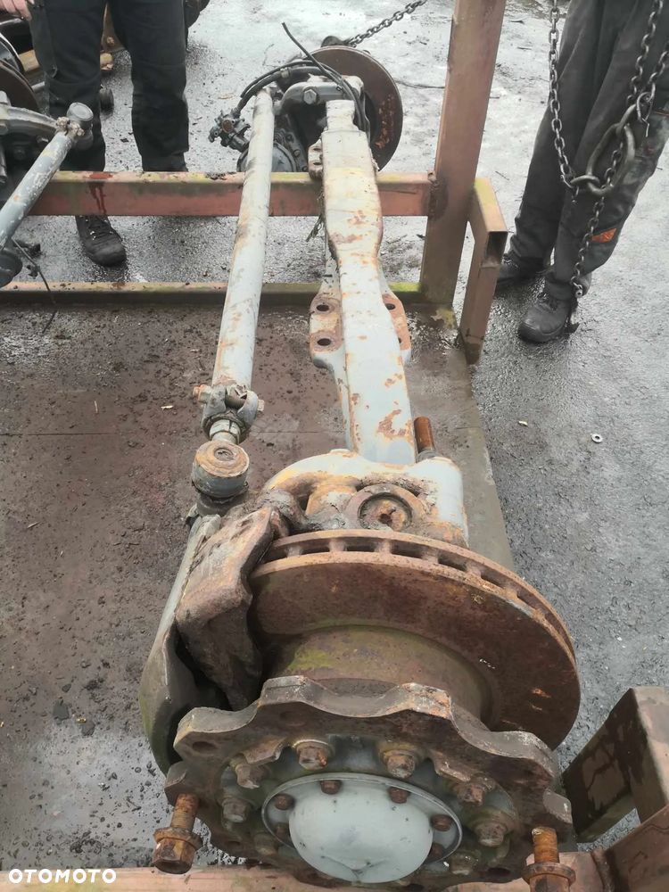 Oś perzdnia/ belka przednia  Mercedes Actros!! - 1