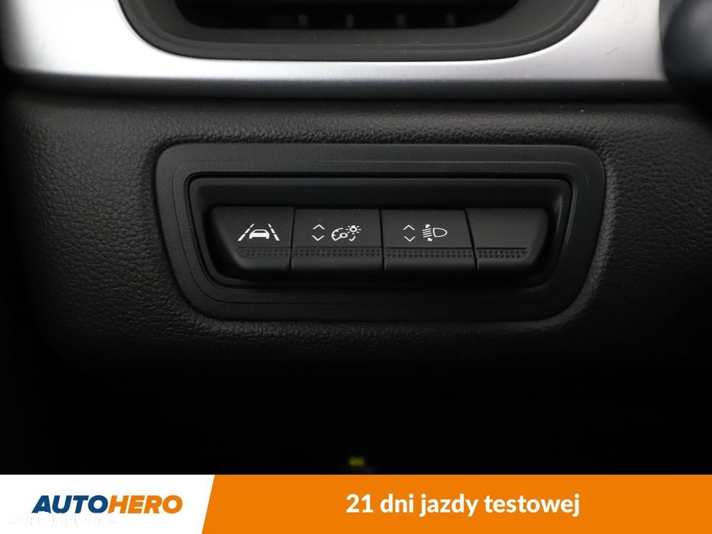 Renault Captur - 31