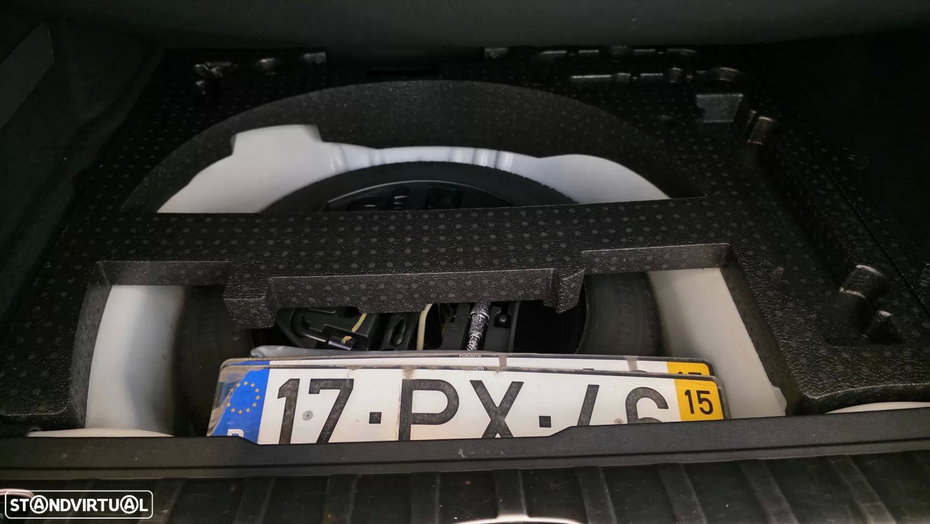 Peugeot 2008 1.4 HDi Allure - 24