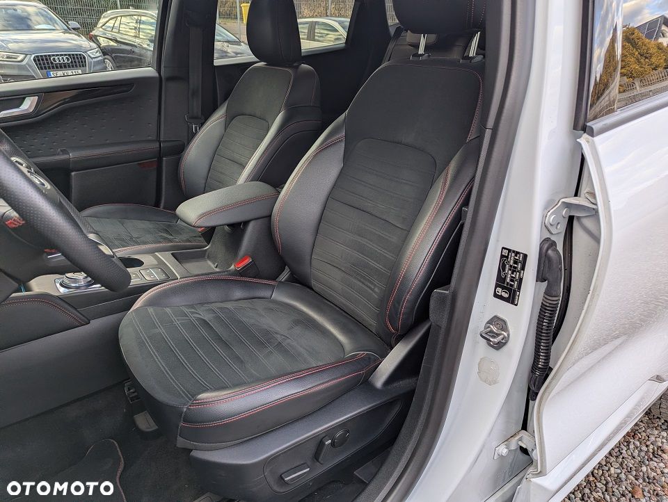 Ford Kuga 2.5 Duratec PHEV ST-LINE - 18