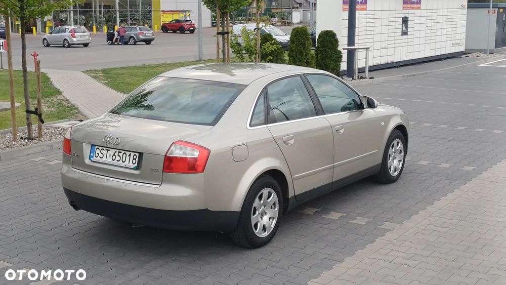 Audi A4 Limousine - 19