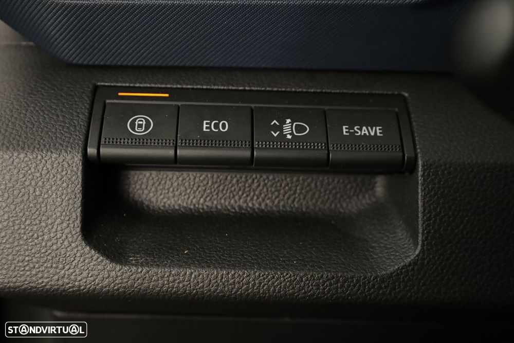 Dacia Duster 1.6 Hybrid Journey - 19