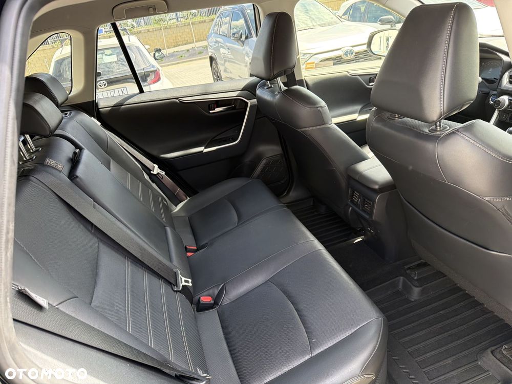 Toyota RAV4 - 10