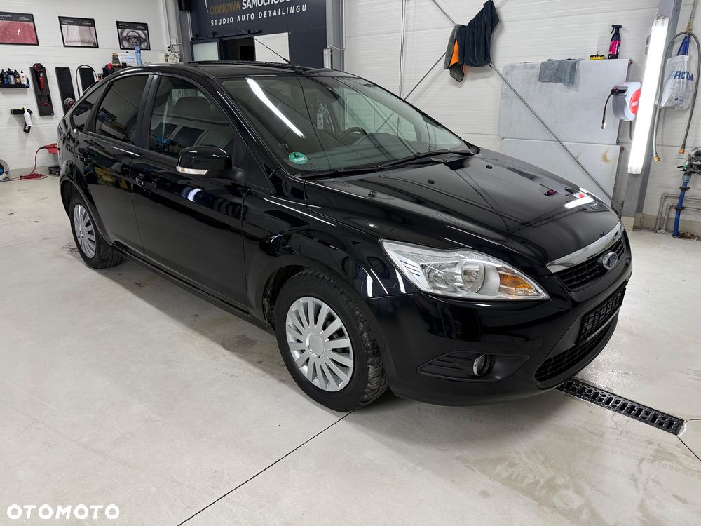 Ford Focus 1.6 16V Black Magic - 1