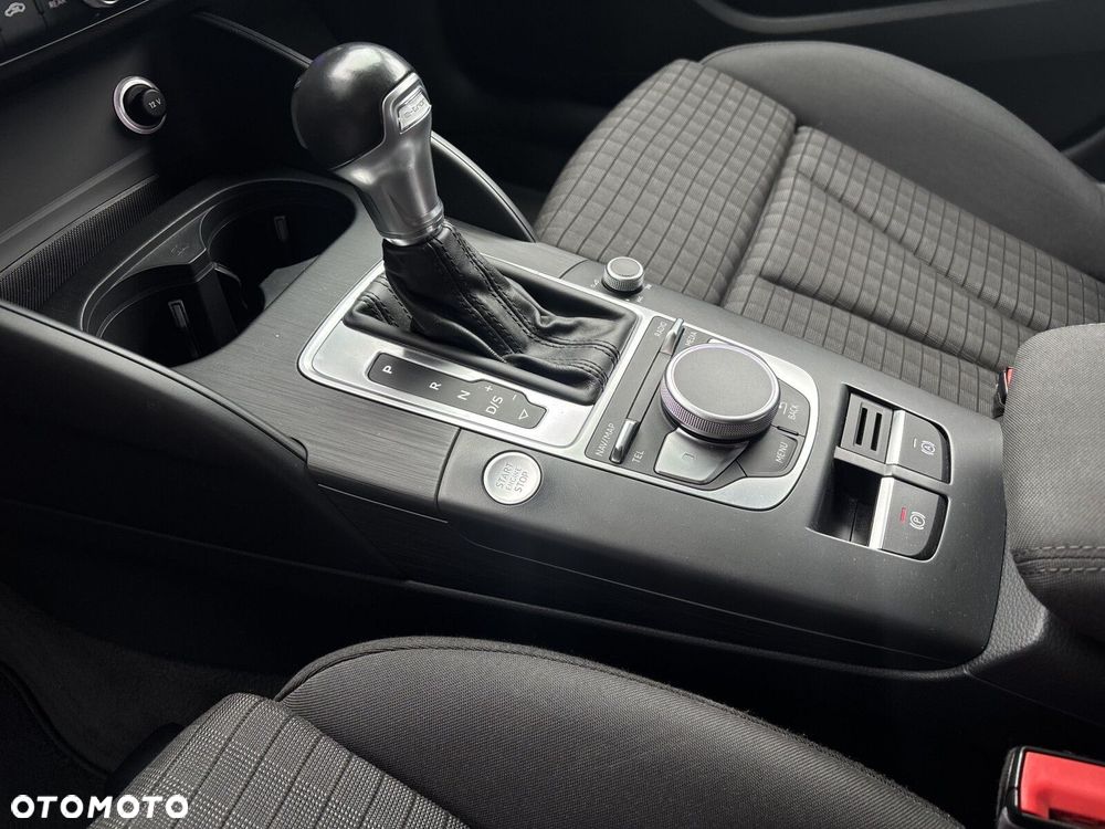 Audi A3 Sportback - 19