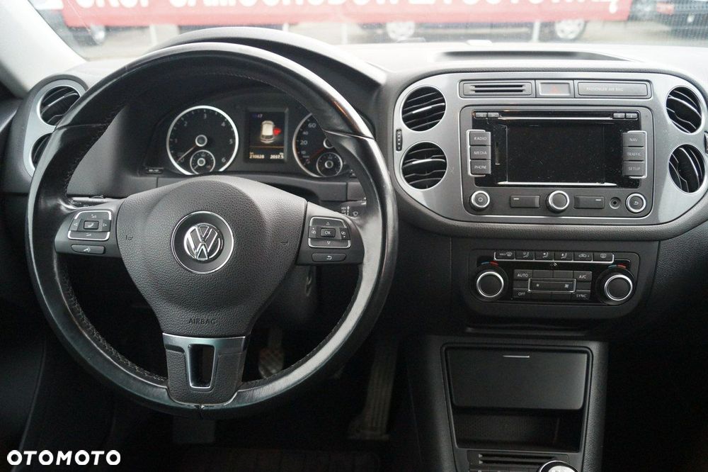 Volkswagen Tiguan - 23