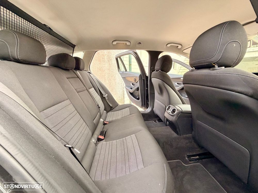 Mercedes-Benz C 180 - 12