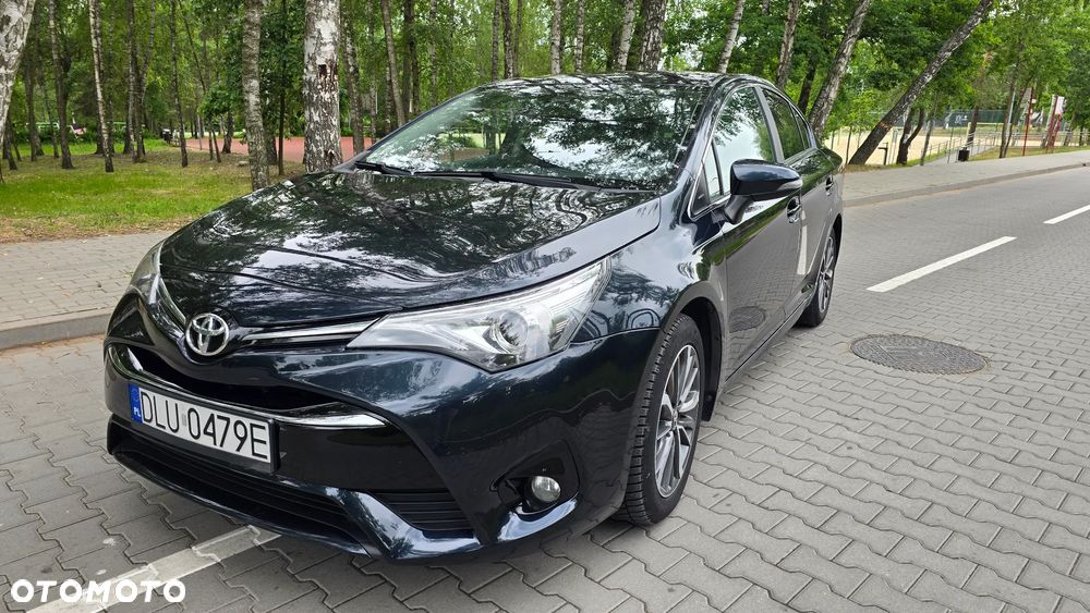 Toyota Avensis 1.8 Premium - 3