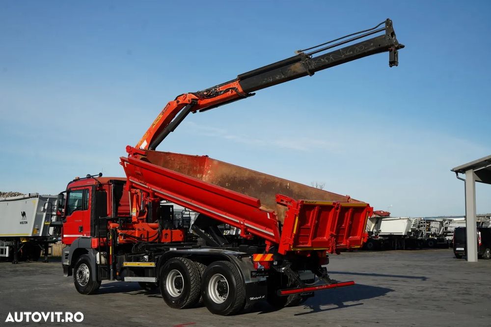MAN TGS 33.400 / 6x4 / BASCUNĂ CU 2 LATE / BASCUNĂ HIDROBRATĂ + HDS PALFINGER PK 15500 / PILOT / MANUALĂ - 2